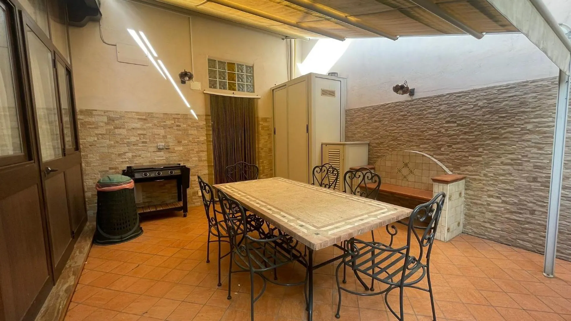 Casa Vacanze Riva Blu Santa Teresa Di Riva 0*,
